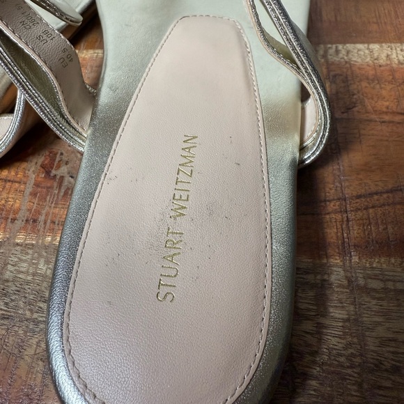 Stuart Weitzman Metallic Gold Sandals Flip Flops, Womens 10 - Picture 8 of 9